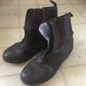 Saxon women’s zip up paddock boots